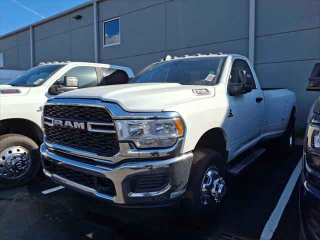 2024 RAM Ram 3500 RAM 3500 TRADESMAN REGULAR CAB 4X4 8 BOX