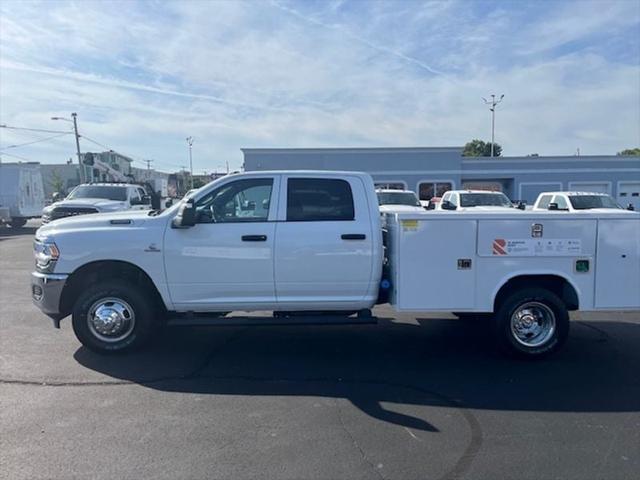 2024 RAM Ram 3500 Chassis Cab RAM 3500 TRADESMAN CREW CAB CHASSIS 4X4 60 CA