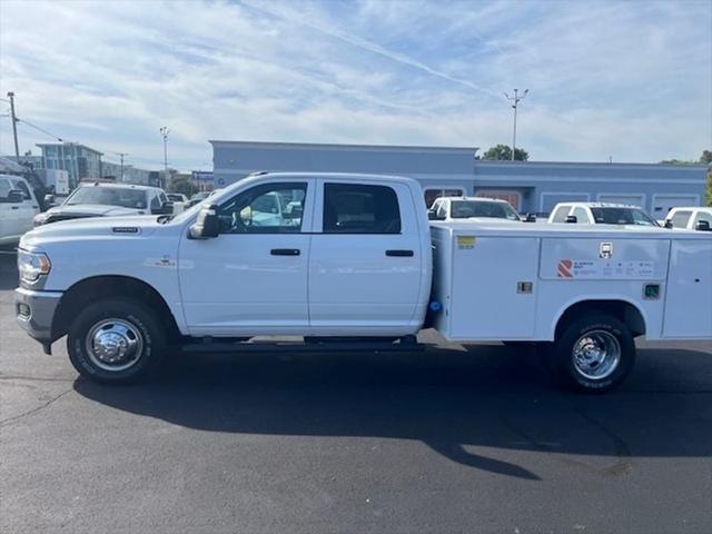 2024 RAM Ram 3500 Chassis Cab RAM 3500 TRADESMAN CREW CAB CHASSIS 4X4 60 CA