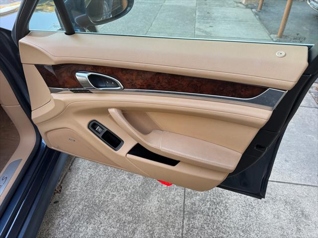 2013 Porsche Panamera S