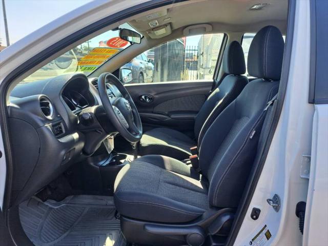 2015 Nissan Versa 1.6 SV