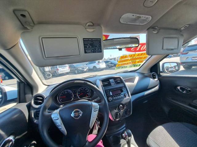 2015 Nissan Versa 1.6 SV