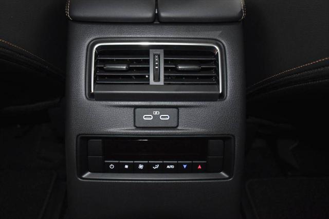 2025 Mazda CX-70 Premium Package