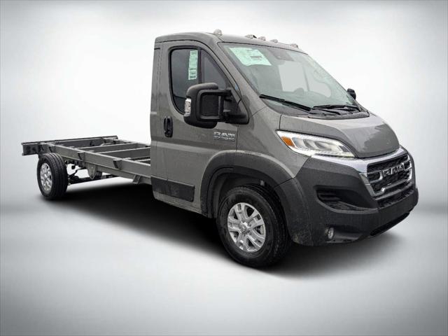 2025 RAM Ram ProMaster RAM PROMASTER 3500 SLT+ CUTAWAY 159 WB EXT / 104 CA