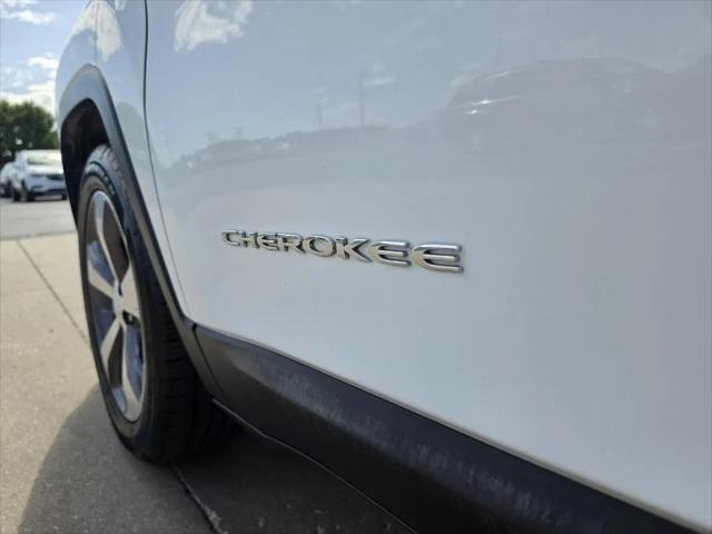 2020 Jeep Cherokee Limited FWD