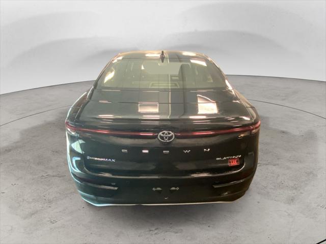 2025 Toyota Crown Platinum