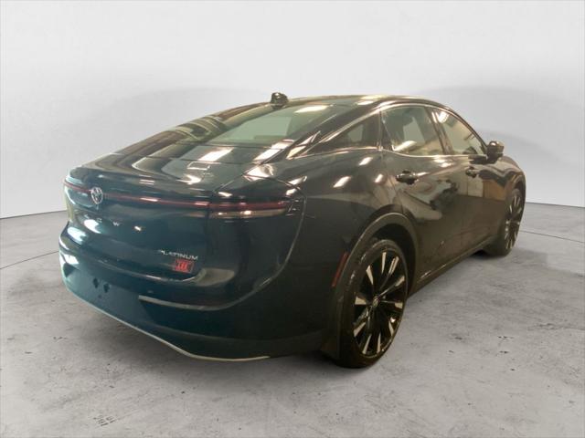 2025 Toyota Crown Platinum