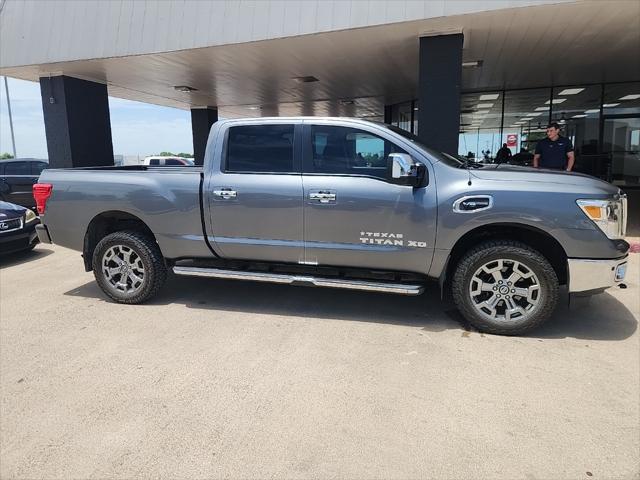 2018 Nissan TITAN XD SL Gas