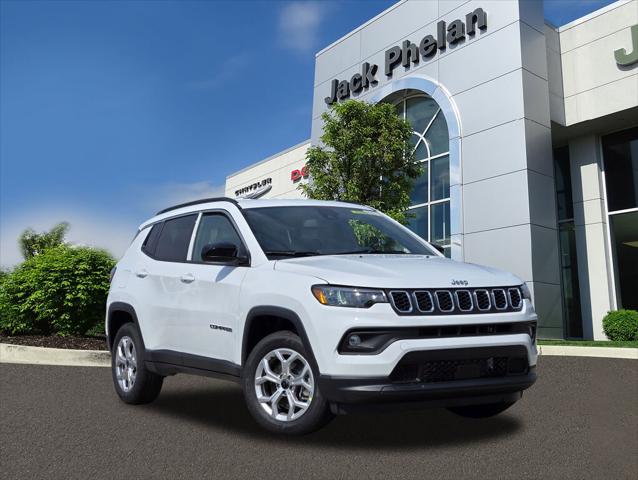 2025 Jeep Compass COMPASS LATITUDE 4X4