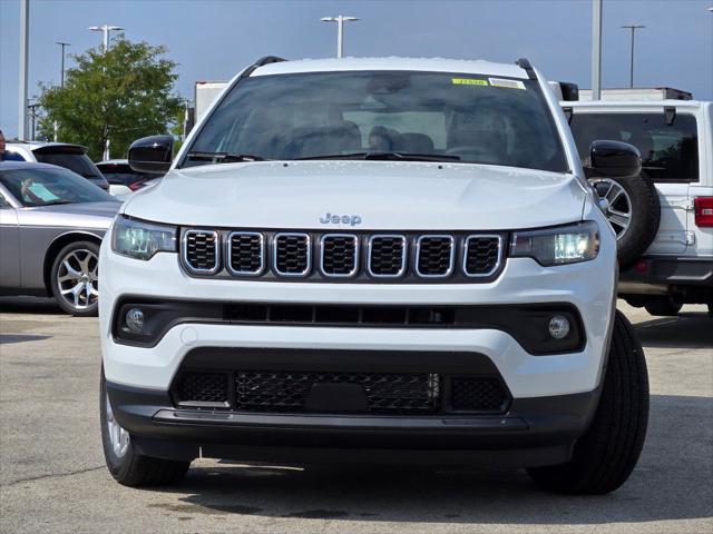 2025 Jeep Compass COMPASS LATITUDE 4X4