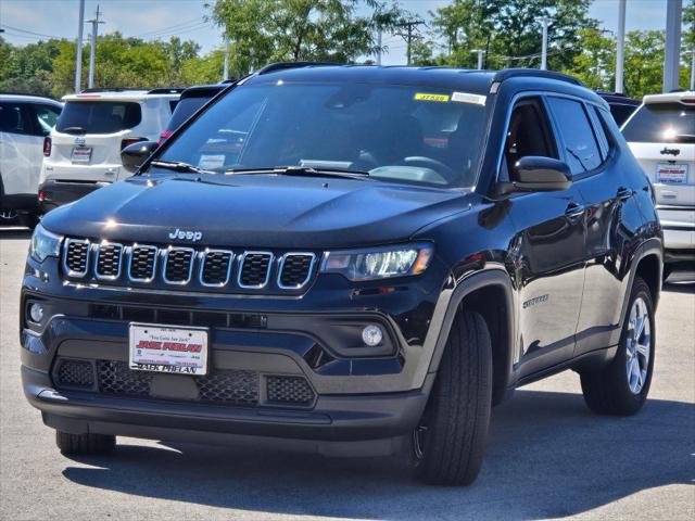 2025 Jeep Compass COMPASS LATITUDE 4X4