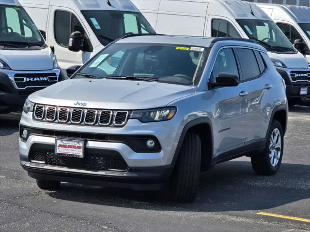 2025 Jeep Compass COMPASS LATITUDE 4X4