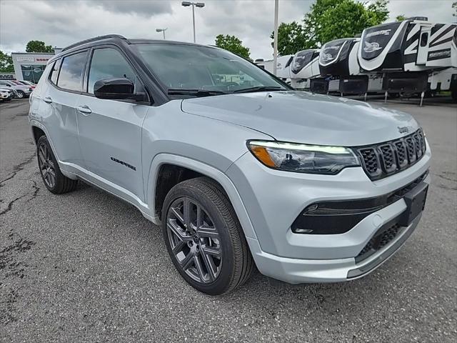 2025 Jeep Compass COMPASS LIMITED 4X4