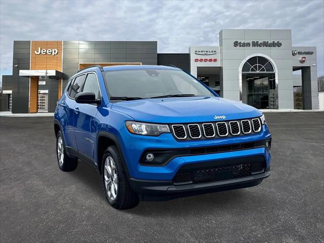 2025 Jeep Compass COMPASS LATITUDE 4X4