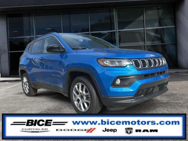 2025 Jeep Compass COMPASS LATITUDE 4X4