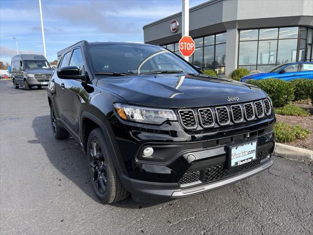 2025 Jeep Compass COMPASS LATITUDE 4X4