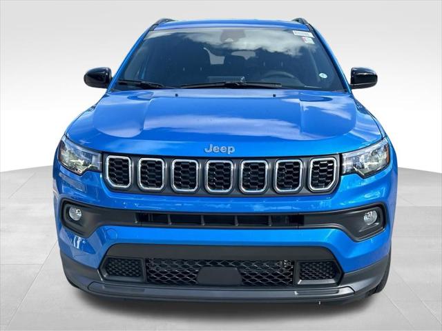 2025 Jeep Compass COMPASS LATITUDE 4X4