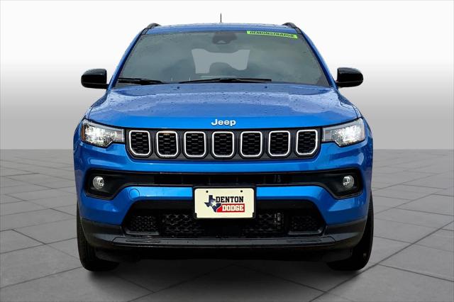 2025 Jeep Compass COMPASS LATITUDE 4X4