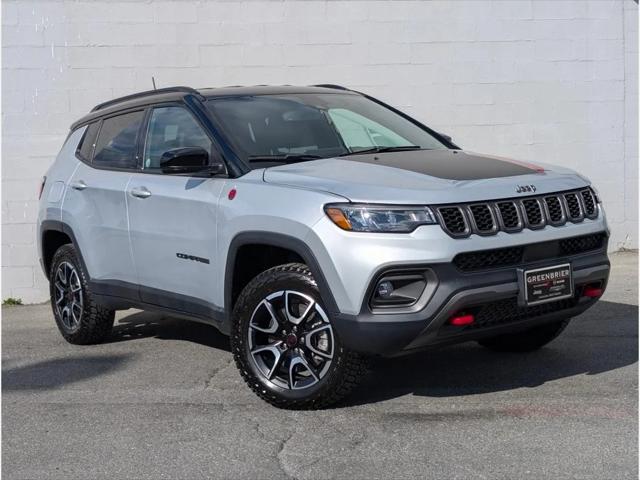 2025 Jeep Compass COMPASS TRAILHAWK 4X4