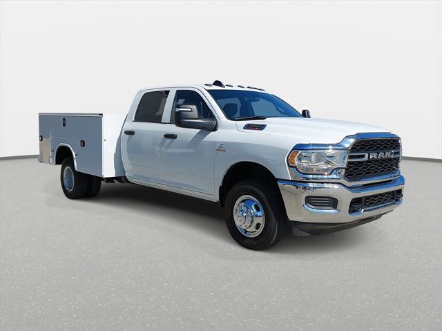 2024 RAM Ram 3500 Chassis Cab RAM 3500 TRADESMAN CREW CAB CHASSIS 4X4 60 CA