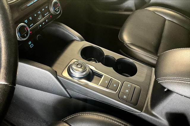 2021 Ford Escape Titanium Hybrid