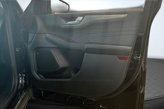 2021 Ford Escape Titanium Hybrid