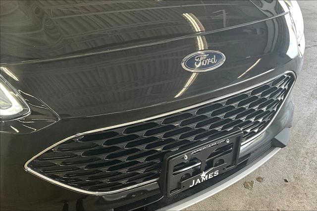 2021 Ford Escape Titanium Hybrid