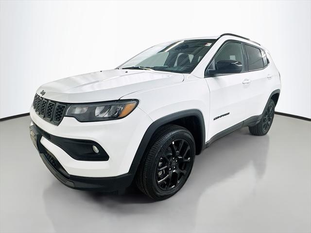 2025 Jeep Compass COMPASS LATITUDE 4X4