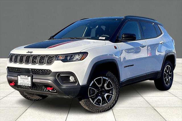 2025 Jeep Compass COMPASS TRAILHAWK 4X4