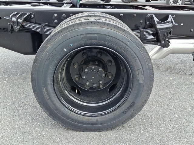 2024 Chevrolet Silverado 6500HD 1WT