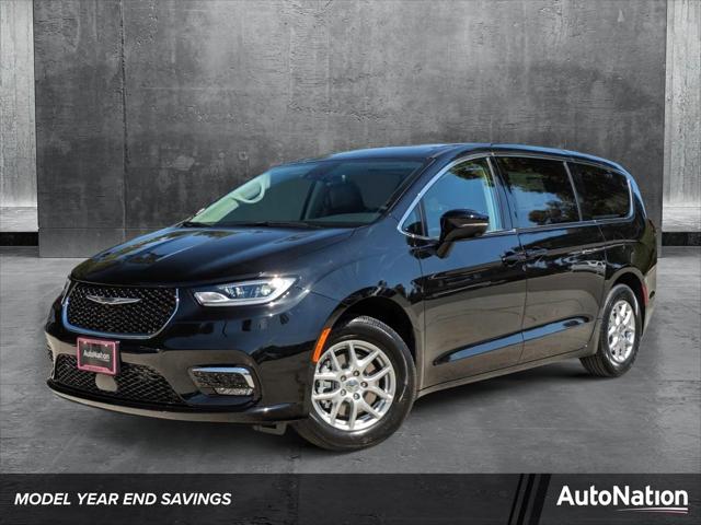 2024 Chrysler Pacifica PACIFICA TOURING L
