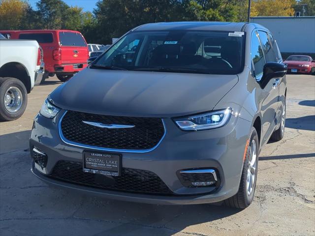 2024 Chrysler Pacifica PACIFICA TOURING L AWD