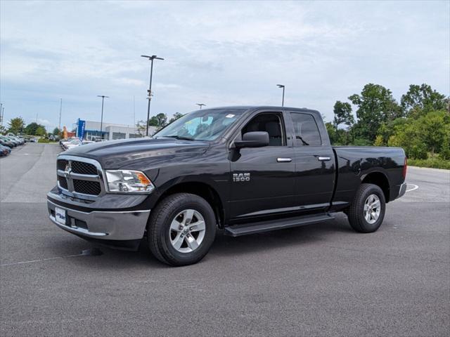 2017 RAM 1500 SLT Quad Cab 4x4 64 Box