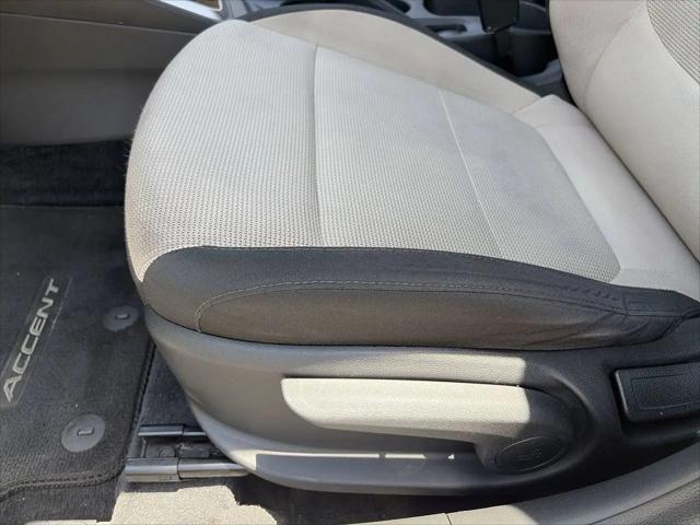 2020 Hyundai Accent SE