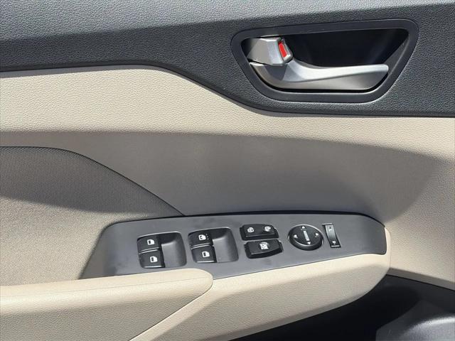 2020 Hyundai Accent SE