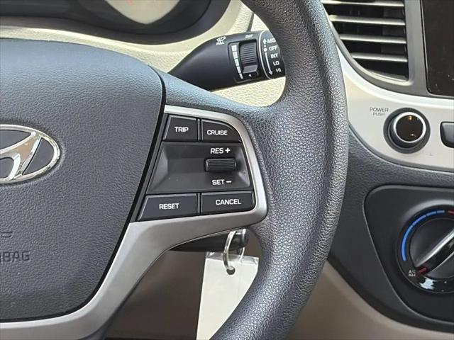 2020 Hyundai Accent SE