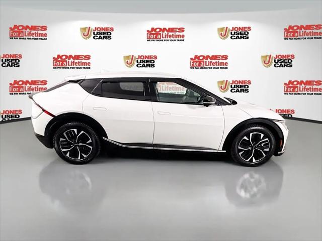 2022 Kia EV6 Wind