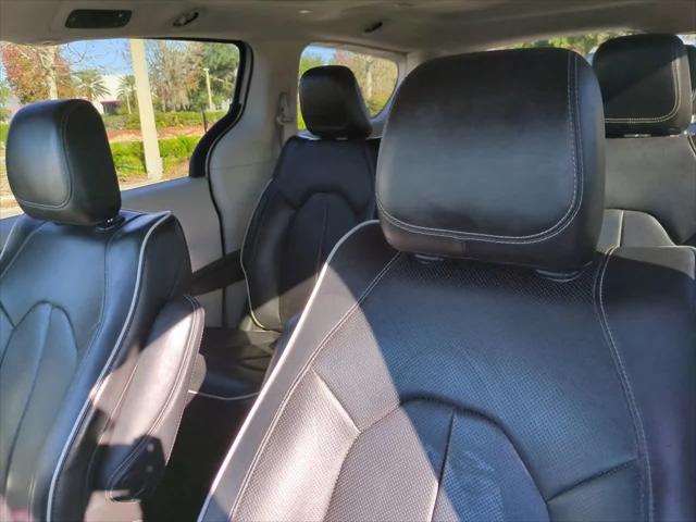 2022 Chrysler Pacifica Hybrid Limited