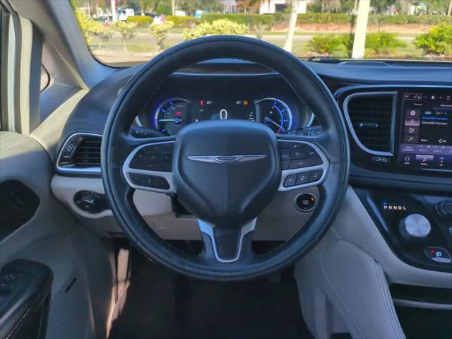 2022 Chrysler Pacifica Hybrid Limited