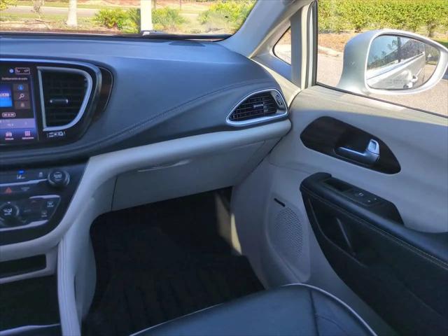 2022 Chrysler Pacifica Hybrid Limited