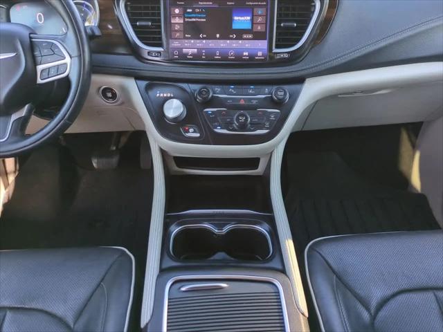 2022 Chrysler Pacifica Hybrid Limited