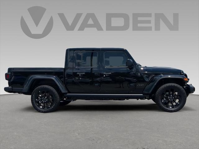 2024 Jeep Gladiator GLADIATOR NIGHTHAWK 4X4 2024 Jeep Gladiator GLADIATOR NIGHTHAWK 4X4
