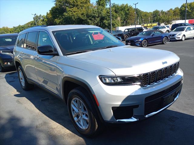 2023 Jeep Grand Cherokee L Laredo 4x4