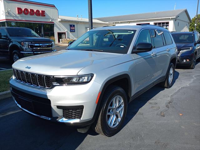 2023 Jeep Grand Cherokee L Laredo 4x4