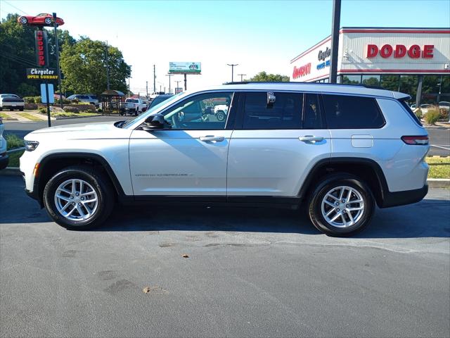 2023 Jeep Grand Cherokee L Laredo 4x4