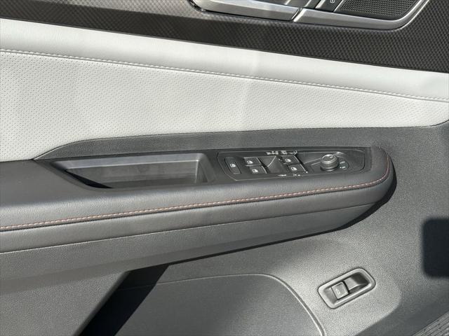 2024 Volkswagen Atlas 2.0T Peak Edition SEL