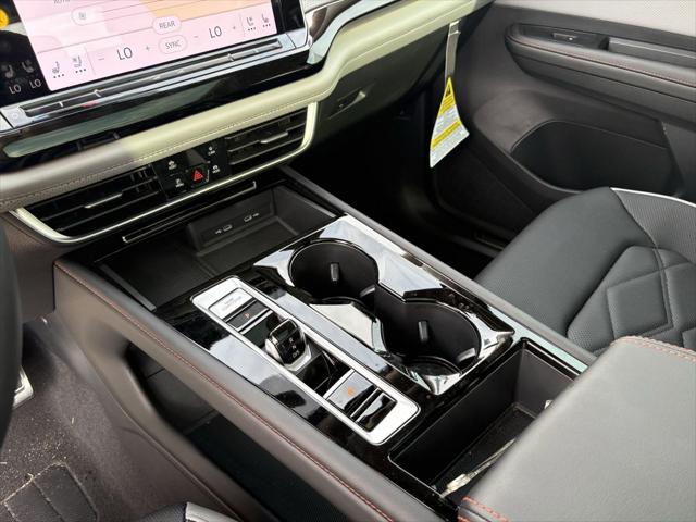 2024 Volkswagen Atlas 2.0T Peak Edition SEL