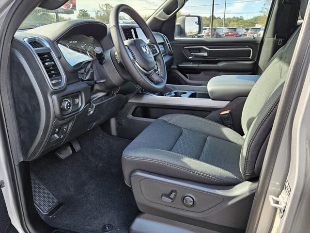 2025 RAM Ram 1500 RAM 1500 BIG HORN CREW CAB 4X2 57 BOX
