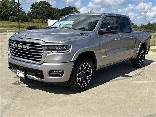 2025 RAM Ram 1500 RAM 1500 LARAMIE CREW CAB 4X2 57 BOX