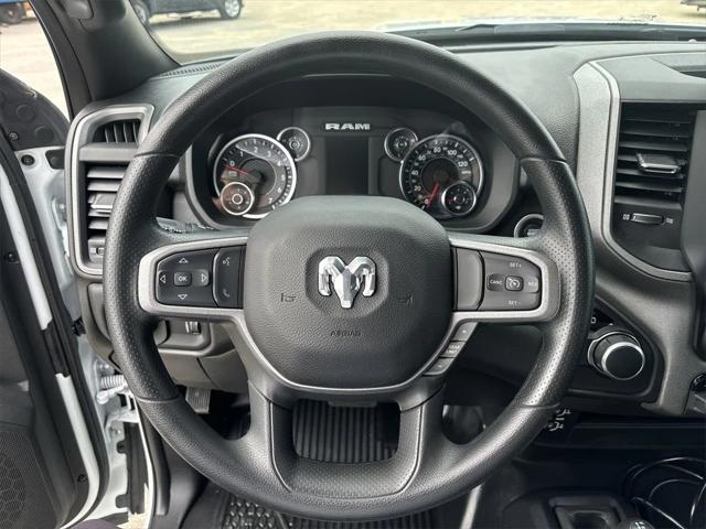 2024 RAM Ram 3500 Chassis Cab RAM 3500 TRADESMAN CHASSIS REGULAR CAB 4X4 84 CA 2024 RAM Ram 3500 Chassis Cab RAM 3500 TRADESMAN CHASSIS REGULAR CAB 4X4 84 CA